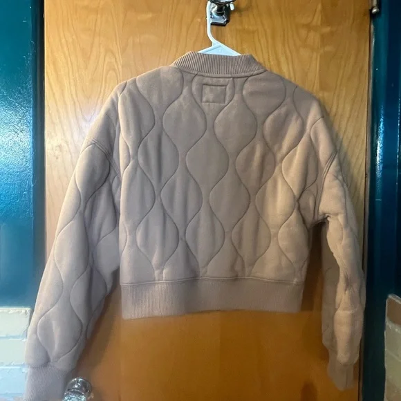 Abercrombie & Fitch Quilted Bomber Jacket - Picture 6 of 6